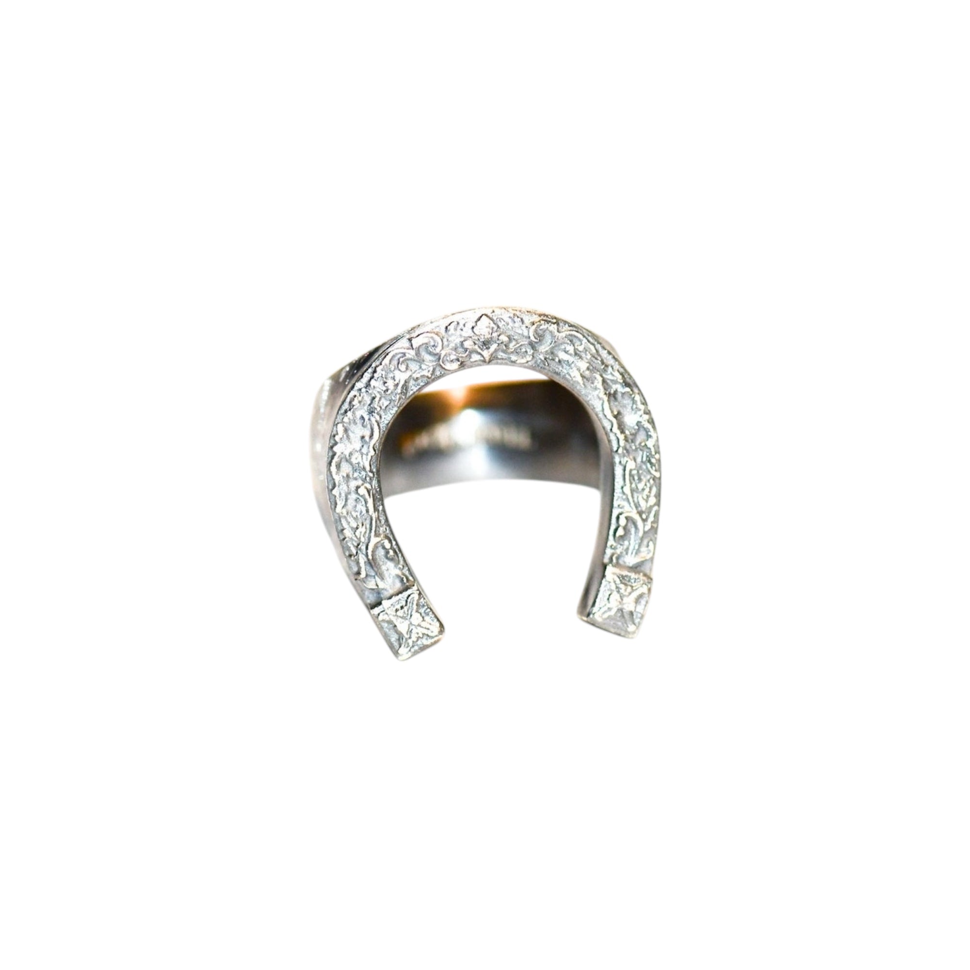 HORSESHOE RING