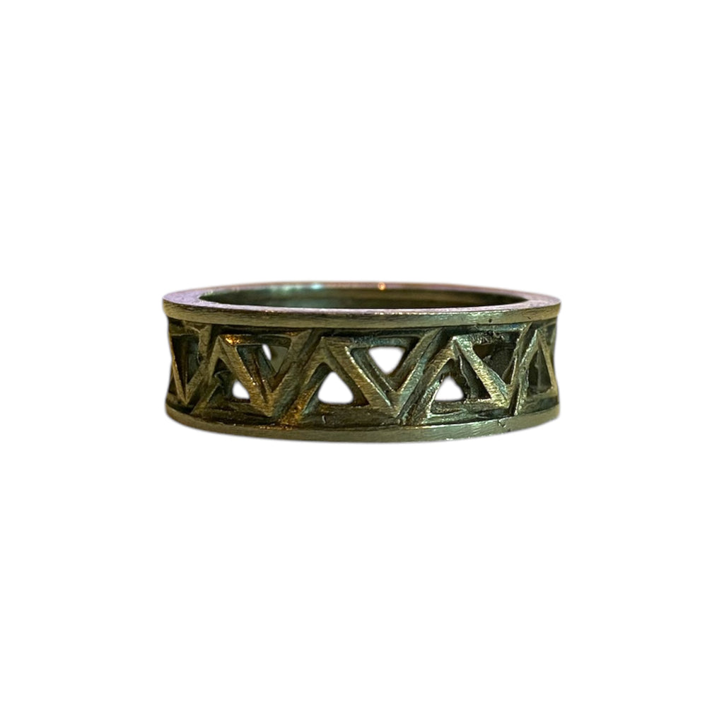 TRIANGLES RING