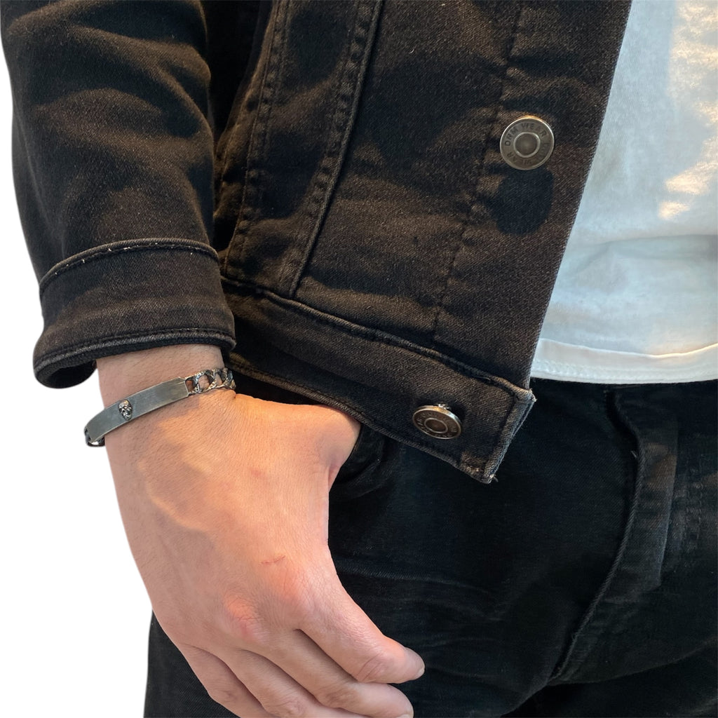 SKULL PLAQUE BRACELET