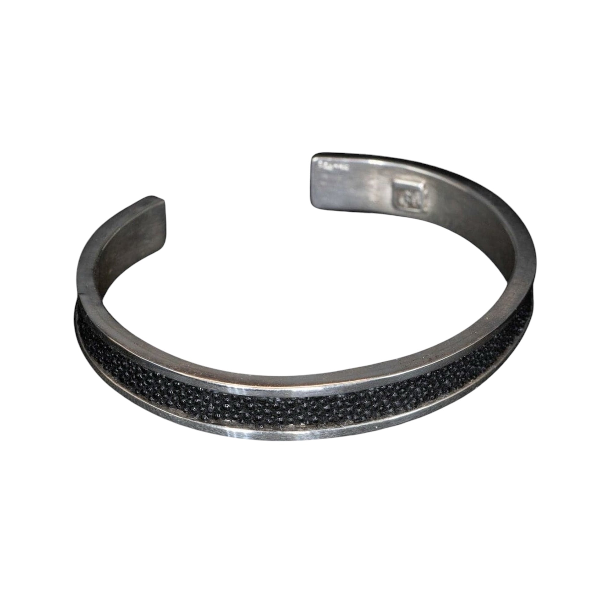 STINGRAY SKIN CUFF
