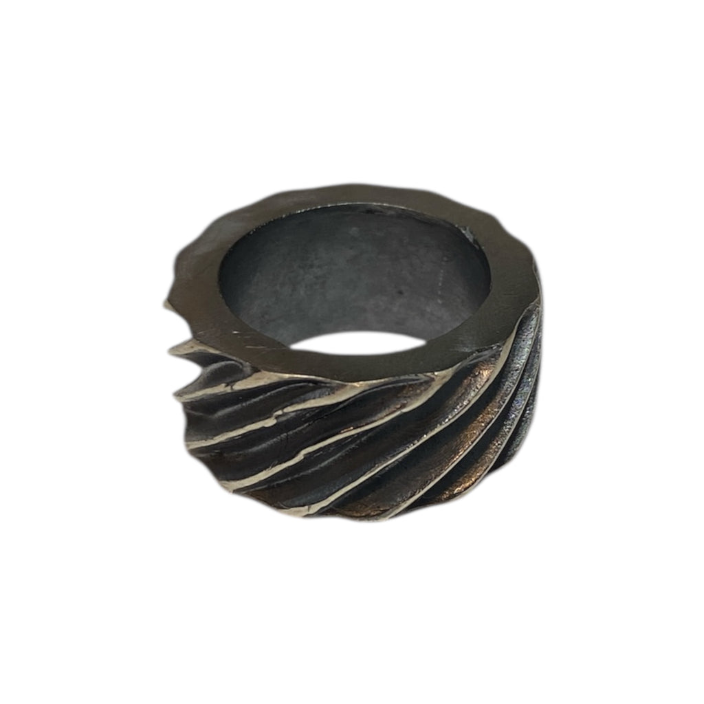 TWISTER RING