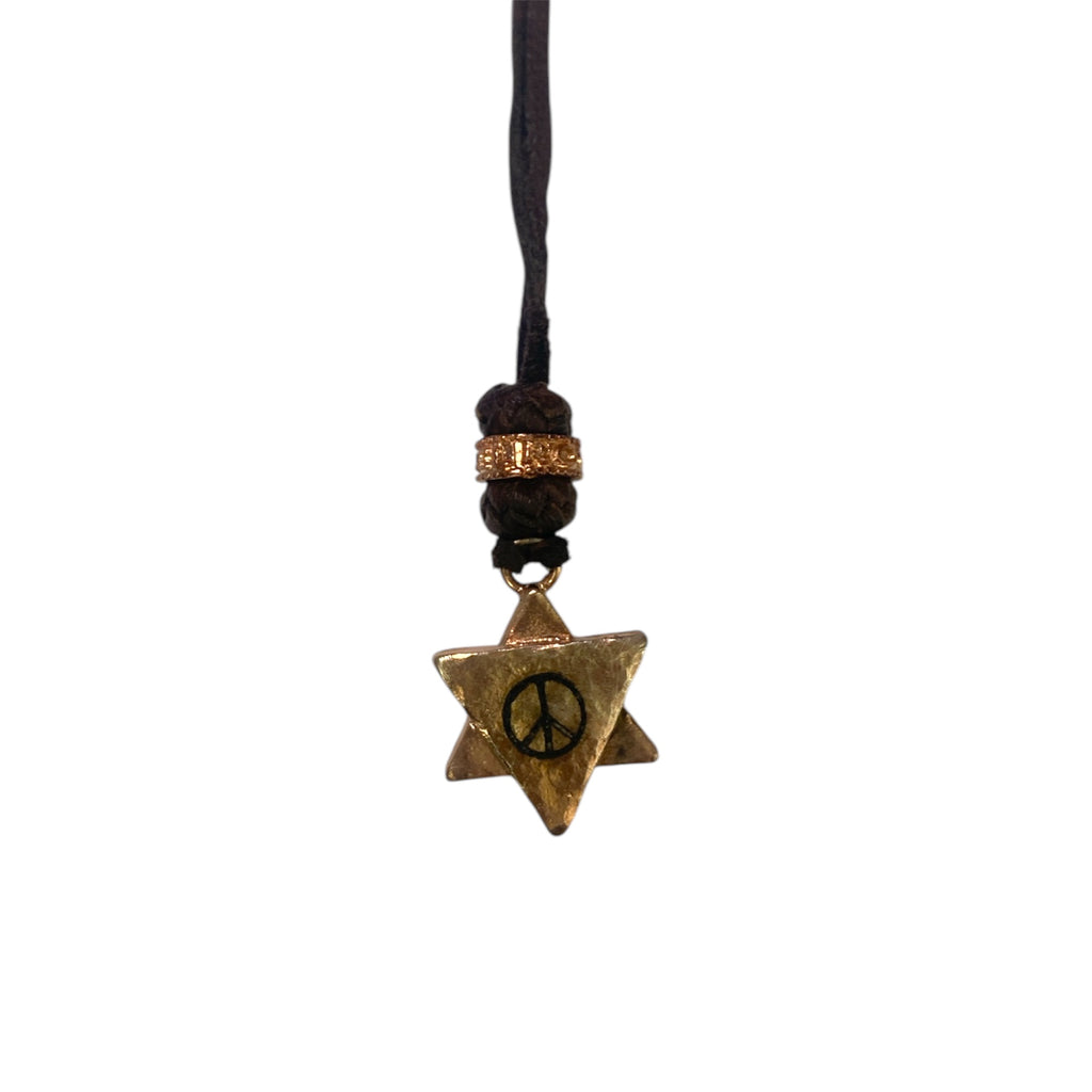 LEATHER AMULET PEACE STAR