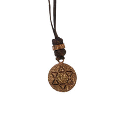 LEATHER AMULET HAMMERED D.STAR