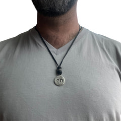 LEATHER AMULET CHAI HOLLOW