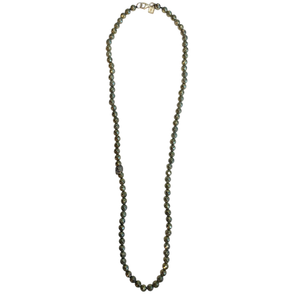 ONE SKULL FLAKED PIRITE NECKLACE