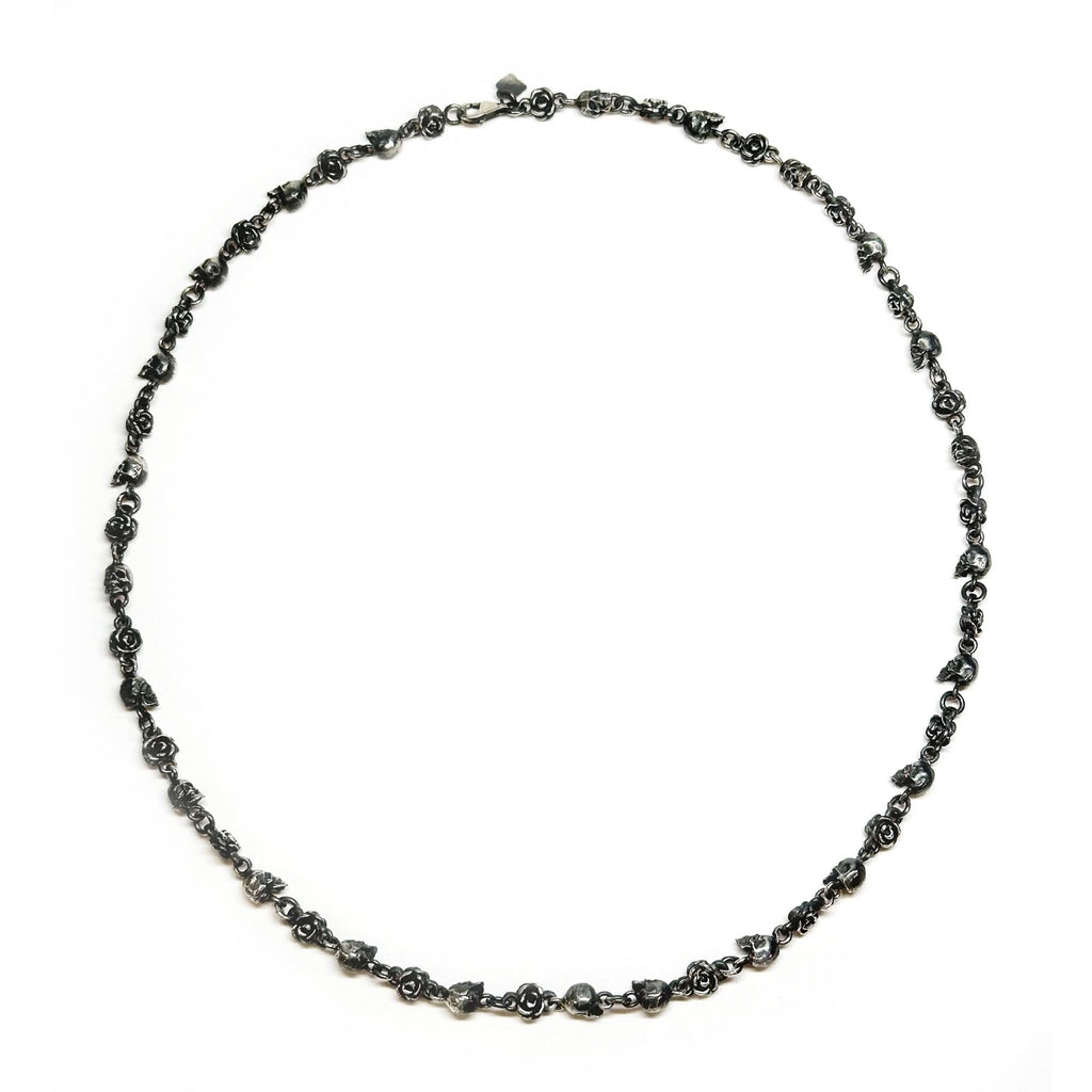 SKULLS & ROSES NECKLACE