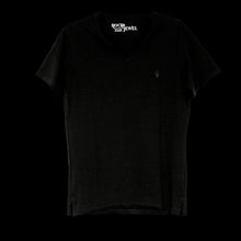 Cargar imagen en el visor de la galería, ICON T-SHIRT CUELLO V NEGRA CABALLERO - Rock and Jewel
