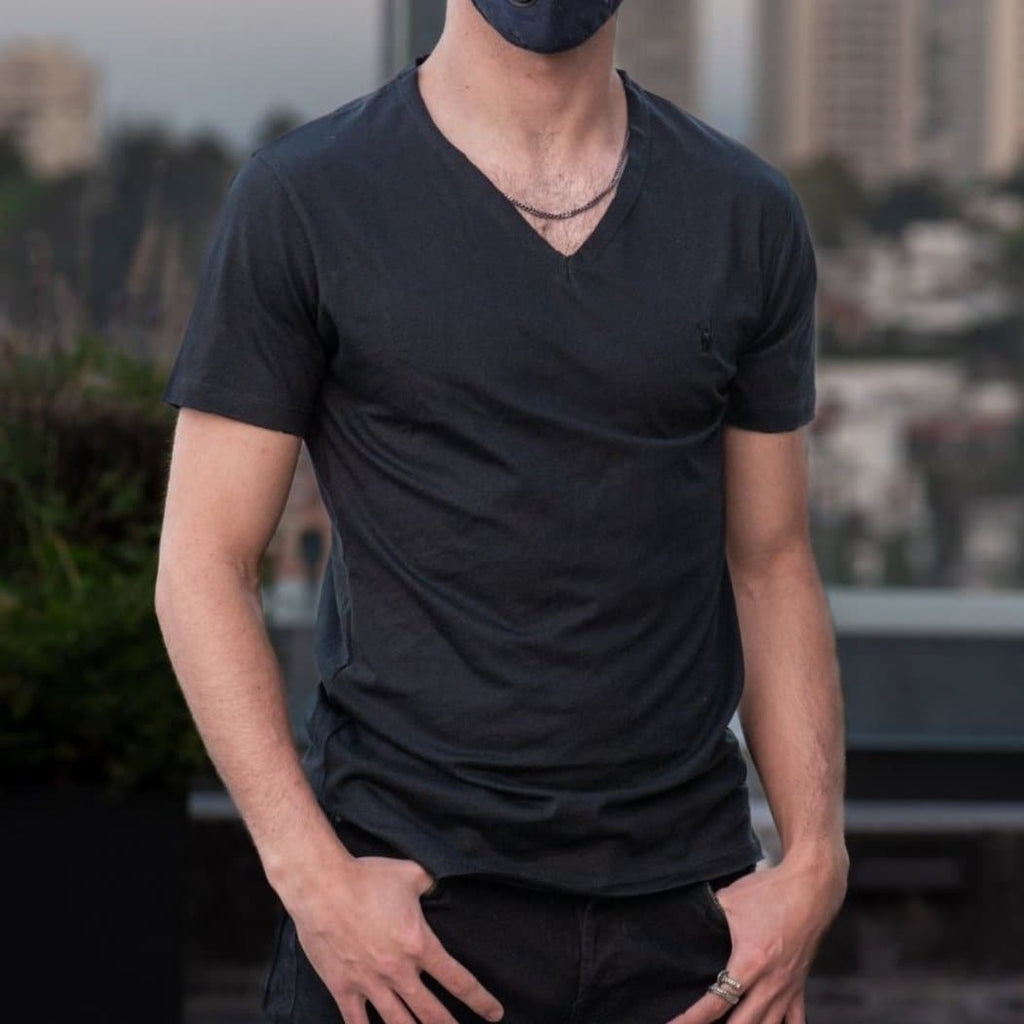 ICON T-SHIRT CUELLO V NEGRA CABALLERO - Rock and Jewel